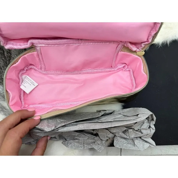 Juicy COUTURE Travel Cosmetic Bag Beige Sherpa Gold Makeup Bag New W/Tags Shiny - Picture 7 of 9